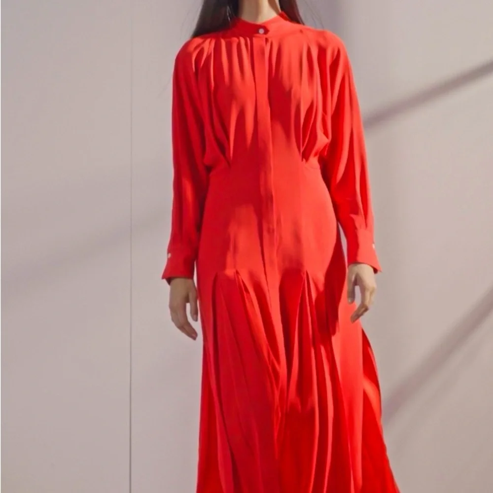 VICTORIA BECKHAM
Pleated satin-crepe midi shirt dress - Picture 9 of 9